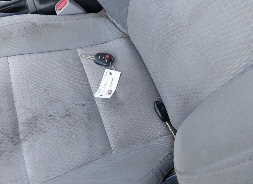 Photo 11 of 2014 Toyota Corolla LE (VIN 2T1BURHE0EC213416)