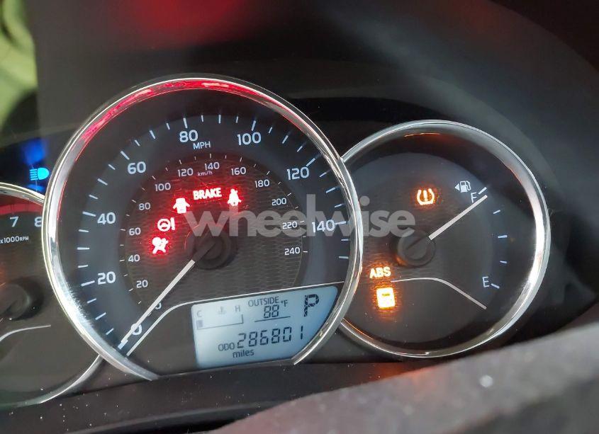 Photo 7 of 2014 Toyota Corolla LE (VIN 2T1BURHE0EC217501)