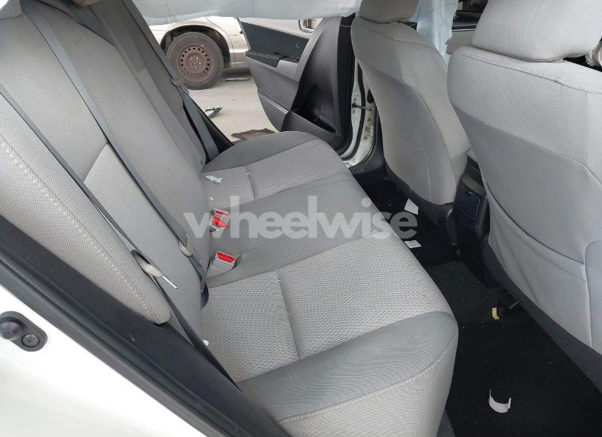 Photo 8 of 2014 Toyota Corolla LE (VIN 2T1BURHE0EC217501)