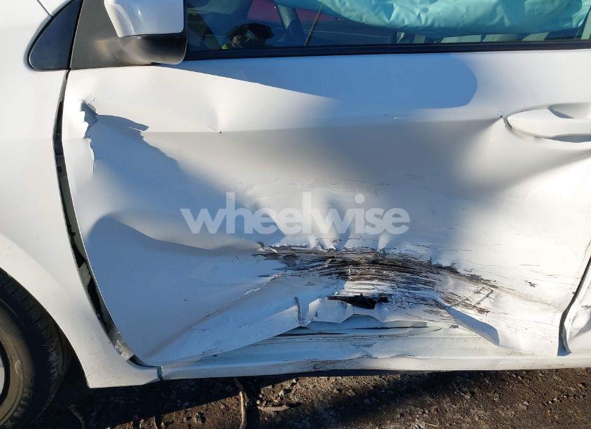 Photo 6 of 2014 Toyota Corolla L (VIN 2T1BURHE0EC225467)