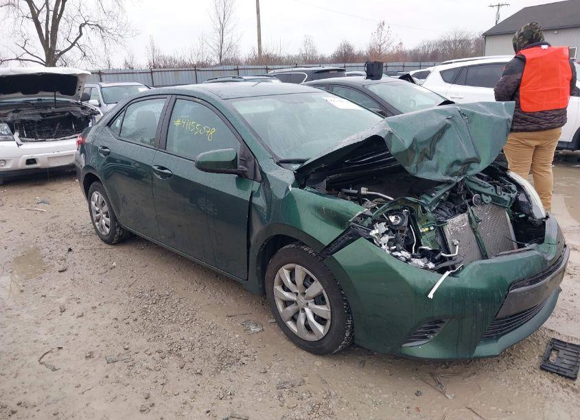 2015 Toyota Corolla LE (VIN 2T1BURHE0FC238432) main photo