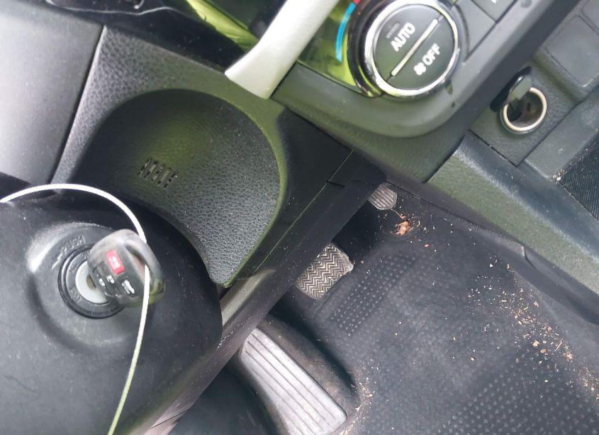 Photo 11 of 2015 Toyota Corolla LE (VIN 2T1BURHE0FC238432)