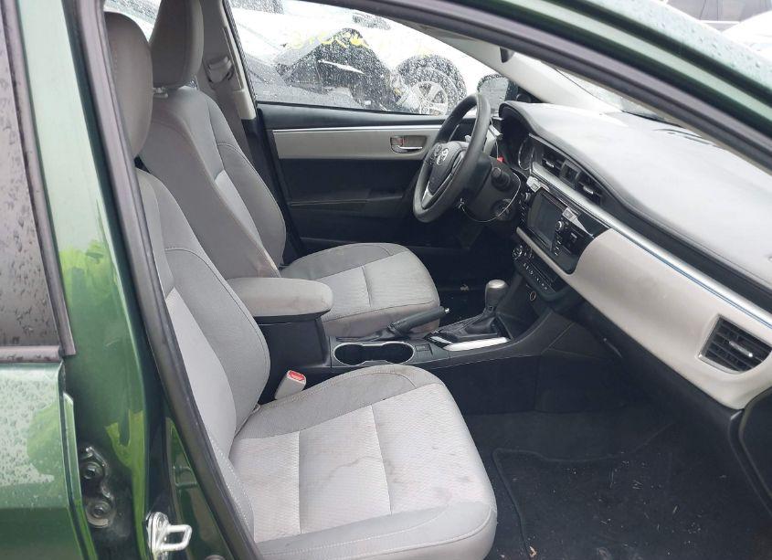 Photo 5 of 2015 Toyota Corolla LE (VIN 2T1BURHE0FC238432)