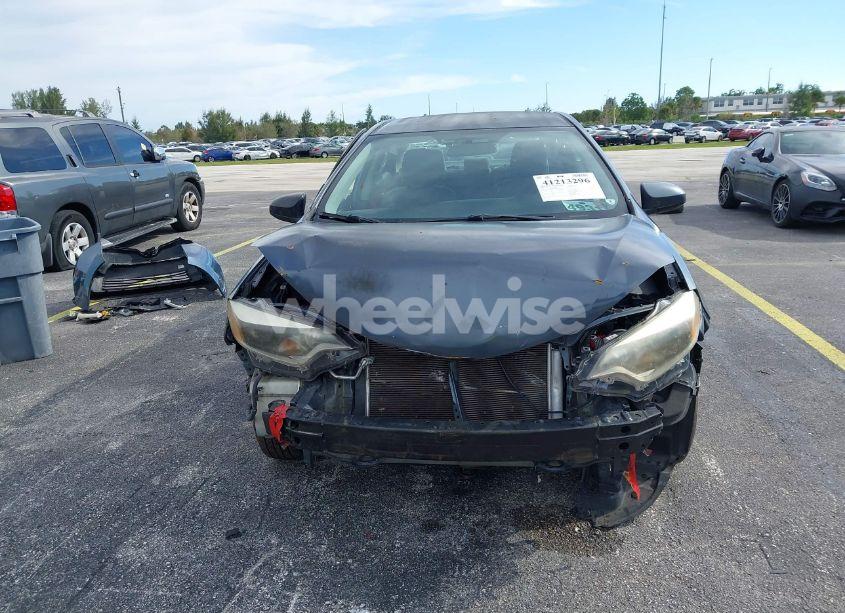 Photo 13 of 2015 Toyota Corolla L (VIN 2T1BURHE0FC241461)