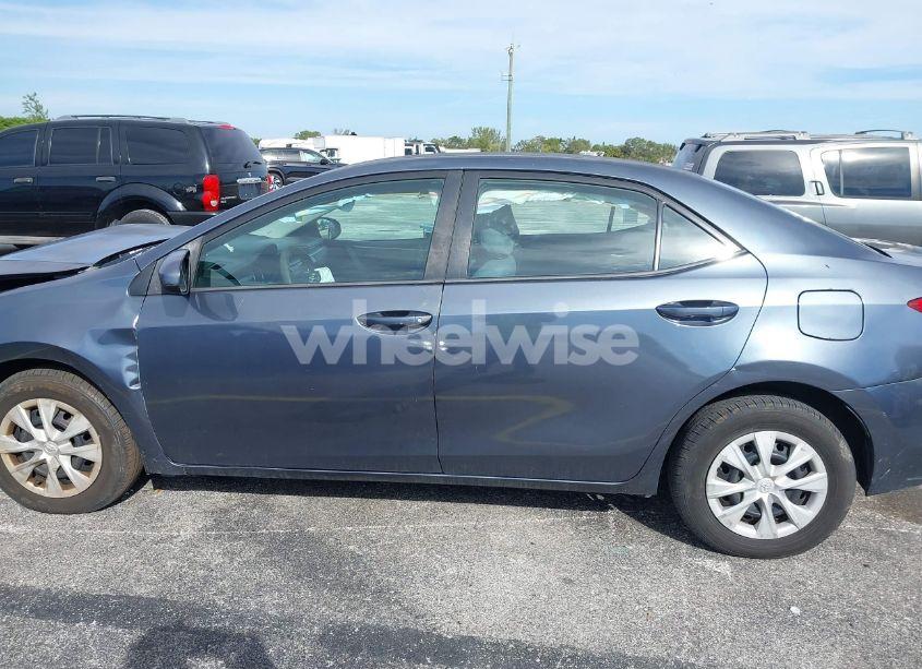 Photo 15 of 2015 Toyota Corolla L (VIN 2T1BURHE0FC241461)