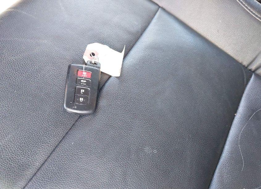 Photo 11 of 2015 Toyota Corolla S PREMIUM (VIN 2T1BURHE0FC243792)