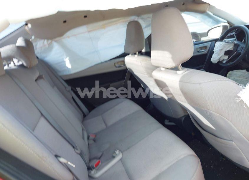 Photo 8 of 2015 Toyota Corolla LE (VIN 2T1BURHE0FC246997)