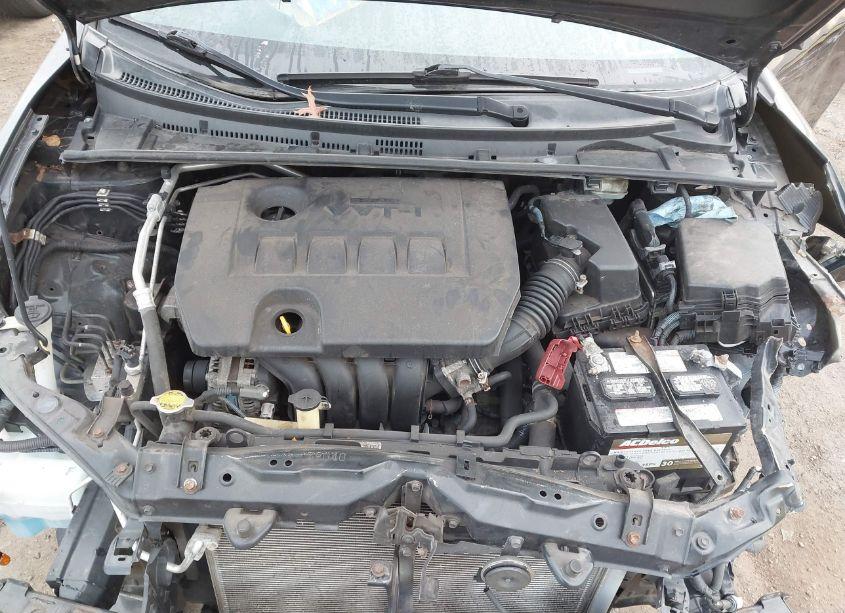 Photo 10 of 2015 Toyota Corolla LE (VIN 2T1BURHE0FC248393)