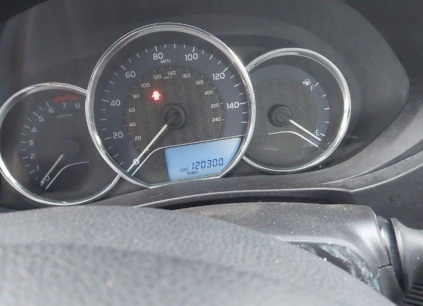 Photo 15 of 2015 Toyota Corolla LE (VIN 2T1BURHE0FC248393)