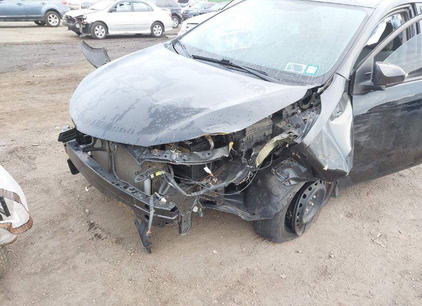 Photo 6 of 2015 Toyota Corolla LE (VIN 2T1BURHE0FC248393)