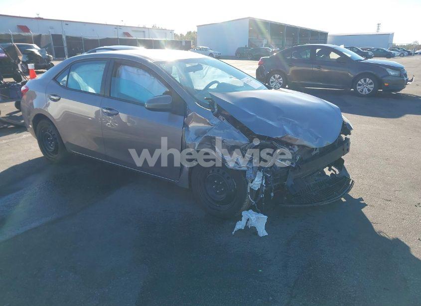 2015 Toyota Corolla LE (VIN 2T1BURHE0FC255120) main photo