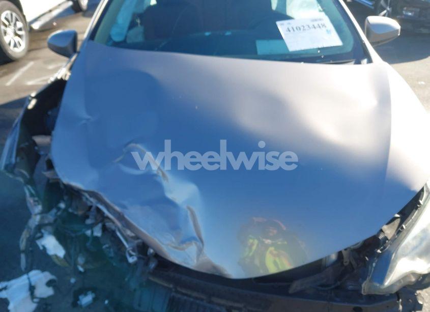 Photo 10 of 2015 Toyota Corolla LE (VIN 2T1BURHE0FC255120)