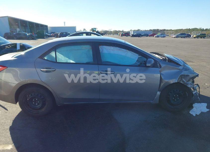 Photo 14 of 2015 Toyota Corolla LE (VIN 2T1BURHE0FC255120)