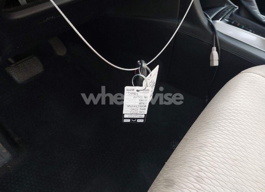 Photo 11 of 2015 Toyota Corolla LE (VIN 2T1BURHE0FC280020)