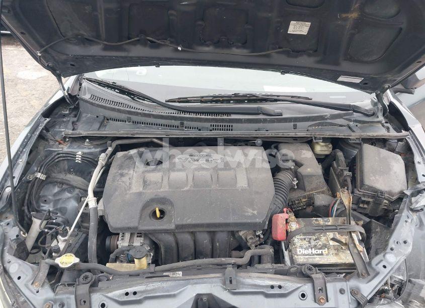 Photo 10 of 2015 Toyota Corolla LE PLUS (VIN 2T1BURHE0FC290949)