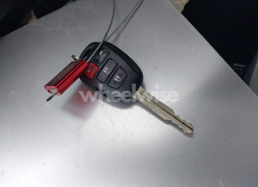 Photo 11 of 2015 Toyota Corolla LE PLUS (VIN 2T1BURHE0FC290949)