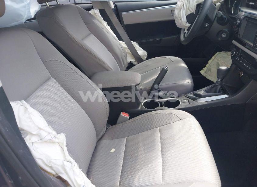 Photo 5 of 2015 Toyota Corolla LE (VIN 2T1BURHE0FC306499)