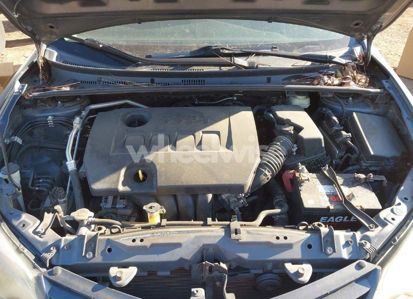 Photo 10 of 2015 Toyota Corolla LE (VIN 2T1BURHE0FC320435)