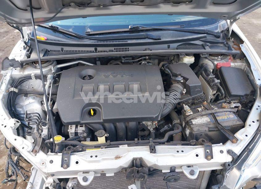 Photo 10 of 2015 Toyota Corolla L (VIN 2T1BURHE0FC323562)