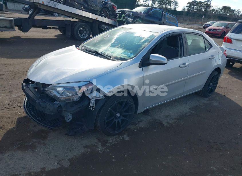 Photo 2 of 2015 Toyota Corolla L (VIN 2T1BURHE0FC323562)