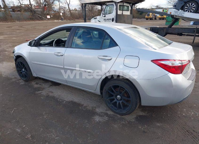 Photo 3 of 2015 Toyota Corolla L (VIN 2T1BURHE0FC323562)