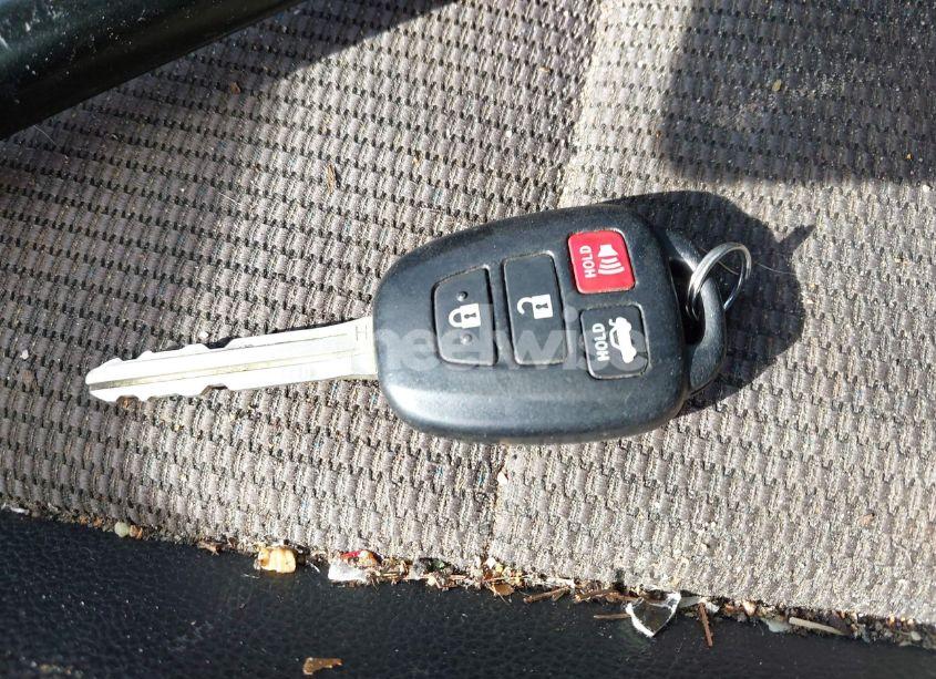 Photo 11 of 2015 Toyota Corolla S PLUS (VIN 2T1BURHE0FC345674)