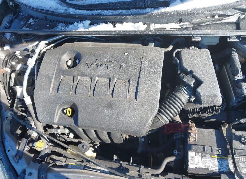 Photo 10 of 2015 Toyota Corolla LE (VIN 2T1BURHE0FC346761)