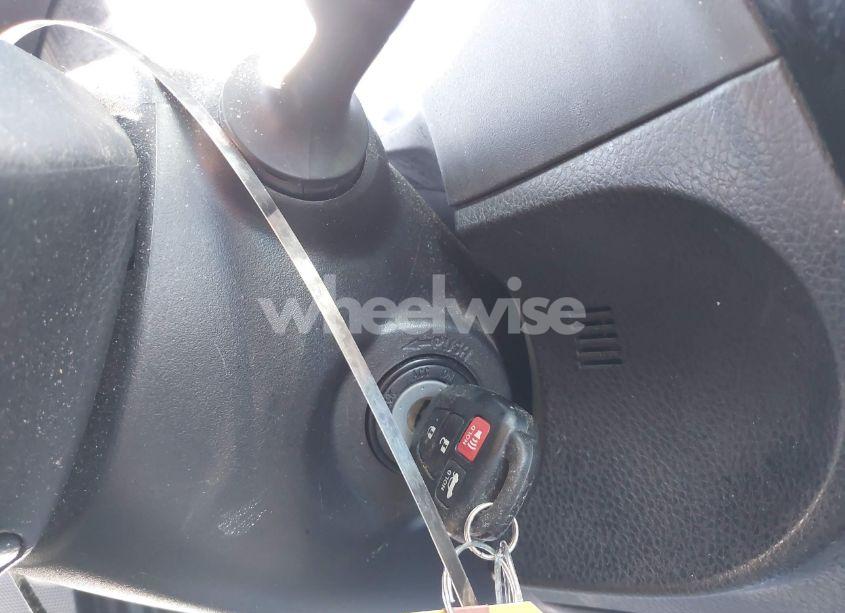 Photo 11 of 2015 Toyota Corolla LE (VIN 2T1BURHE0FC347733)