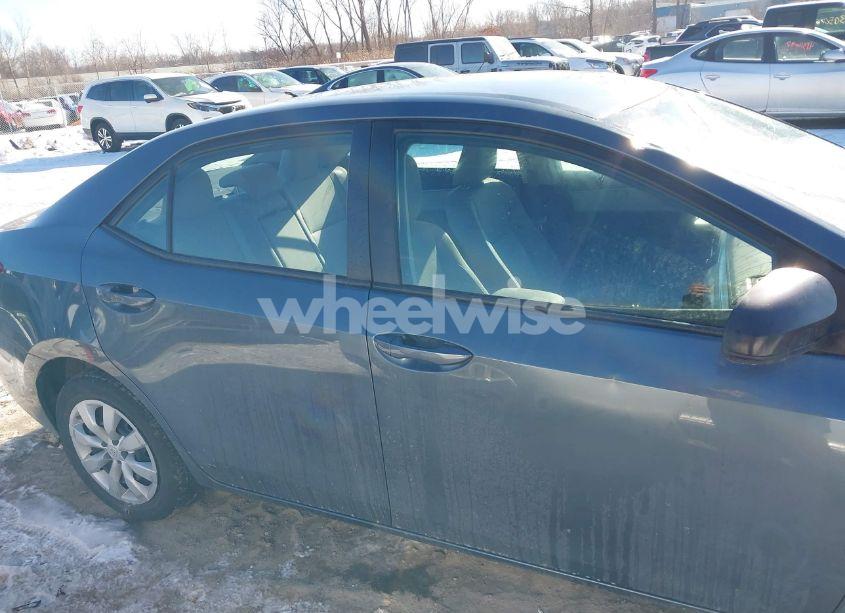 Photo 13 of 2015 Toyota Corolla LE (VIN 2T1BURHE0FC347733)