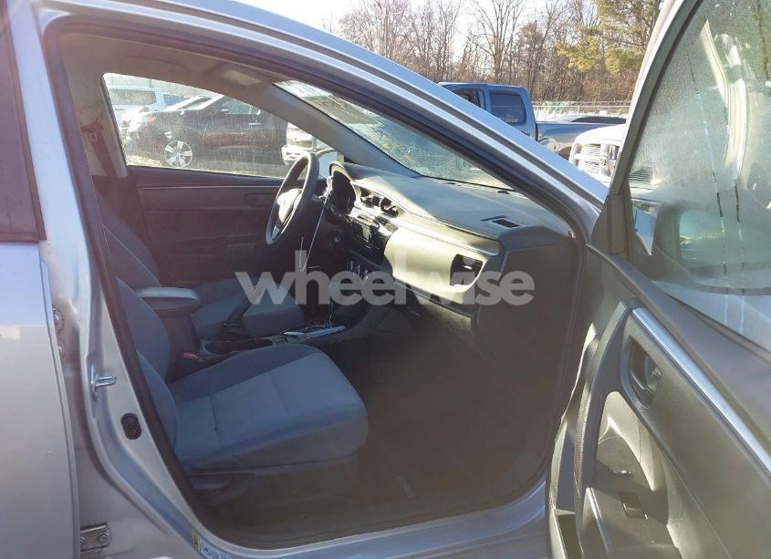 Photo 5 of 2015 Toyota Corolla L (VIN 2T1BURHE0FC360028)