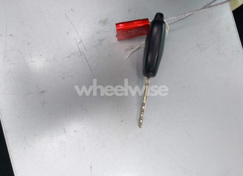 Photo 11 of 2015 Toyota Corolla LE (VIN 2T1BURHE0FC364306)