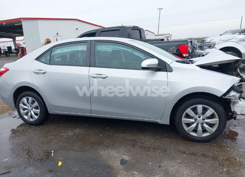 Photo 13 of 2015 Toyota Corolla LE (VIN 2T1BURHE0FC364306)
