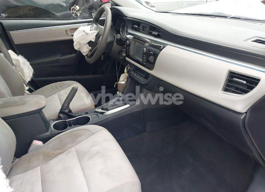 Photo 5 of 2015 Toyota Corolla LE (VIN 2T1BURHE0FC364306)