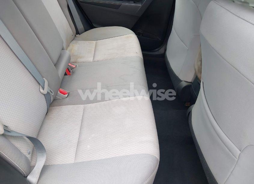 Photo 8 of 2015 Toyota Corolla LE (VIN 2T1BURHE0FC364306)