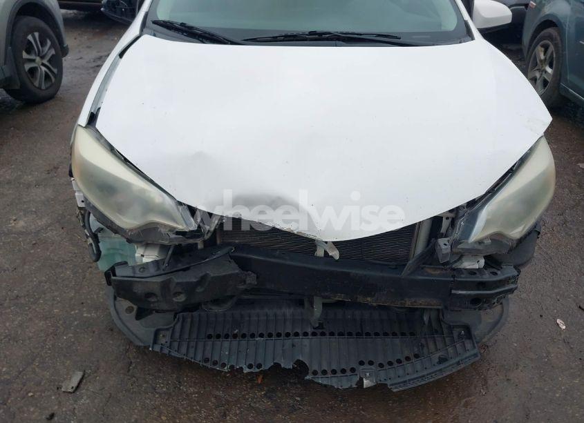 Photo 13 of 2015 Toyota Corolla L (VIN 2T1BURHE0FC374480)