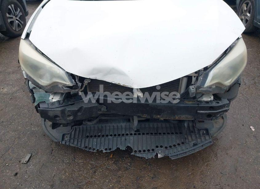 Photo 6 of 2015 Toyota Corolla L (VIN 2T1BURHE0FC374480)