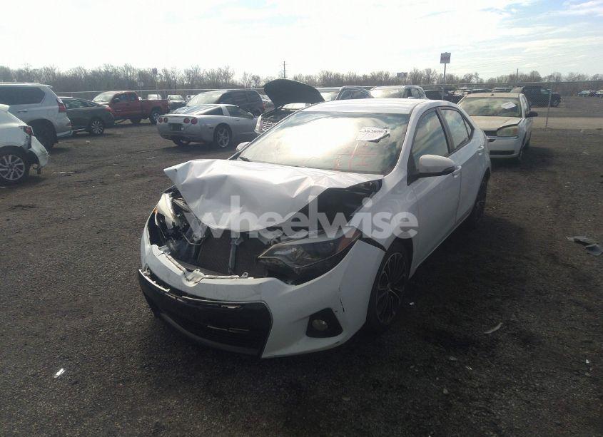 Photo 2 of 2015 Toyota Corolla S PLUS (VIN 2T1BURHE0FC384698)