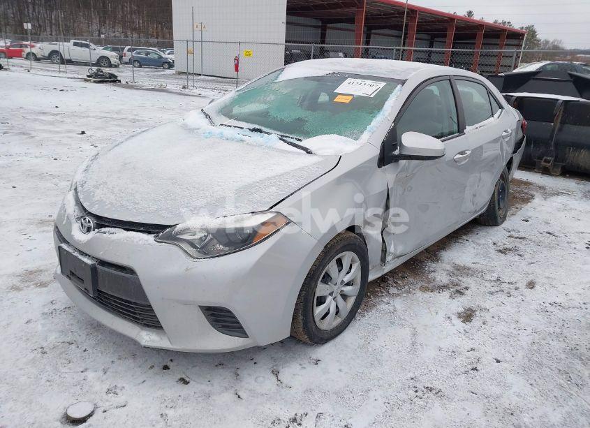 Photo 2 of 2015 Toyota Corolla LE (VIN 2T1BURHE0FC392381)