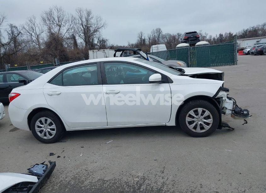 Photo 14 of 2015 Toyota Corolla L (VIN 2T1BURHE0FC411205)