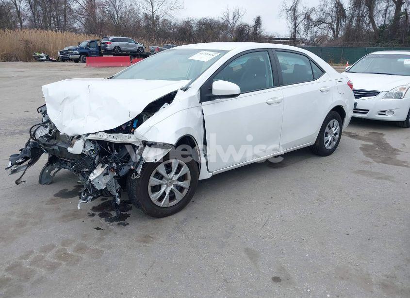 Photo 2 of 2015 Toyota Corolla L (VIN 2T1BURHE0FC411205)