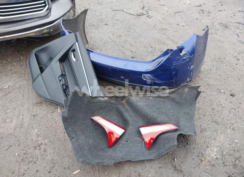 Photo 12 of 2015 Toyota Corolla L/LE/LE PLS/PRM/S/S PLS (VIN 2T1BURHE0FC425606)