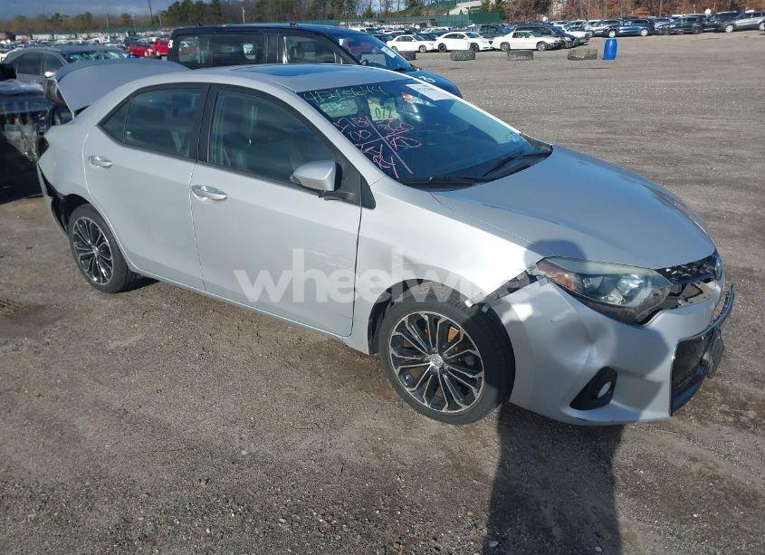 2015 Toyota Corolla L/LE/LE PLS/PRM/S/S PLS (VIN 2T1BURHE0FC452899) main photo