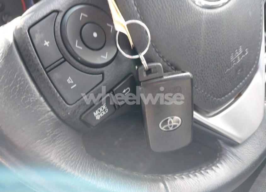 Photo 11 of 2015 Toyota Corolla L/LE/LE PLS/PRM/S/S PLS (VIN 2T1BURHE0FC452899)