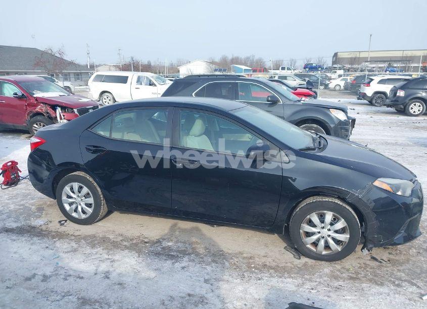 Photo 13 of 2015 Toyota Corolla LE (VIN 2T1BURHE0FC457553)