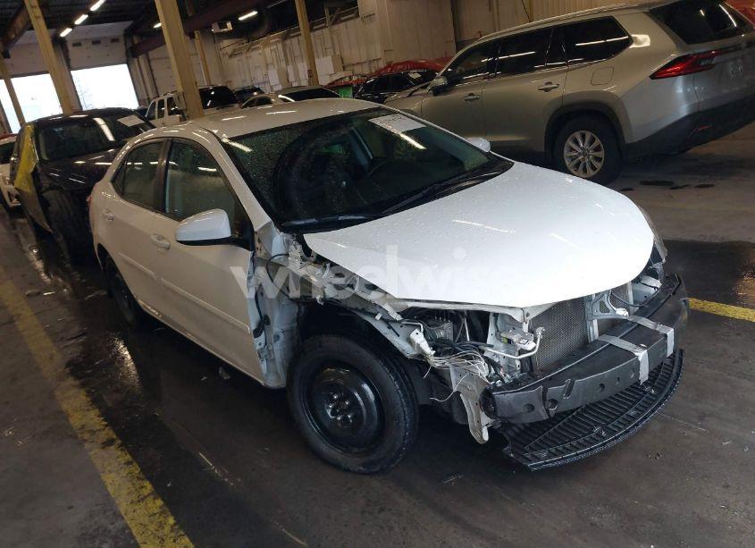 2016 Toyota Corolla LE (VIN 2T1BURHE0GC500452) main photo