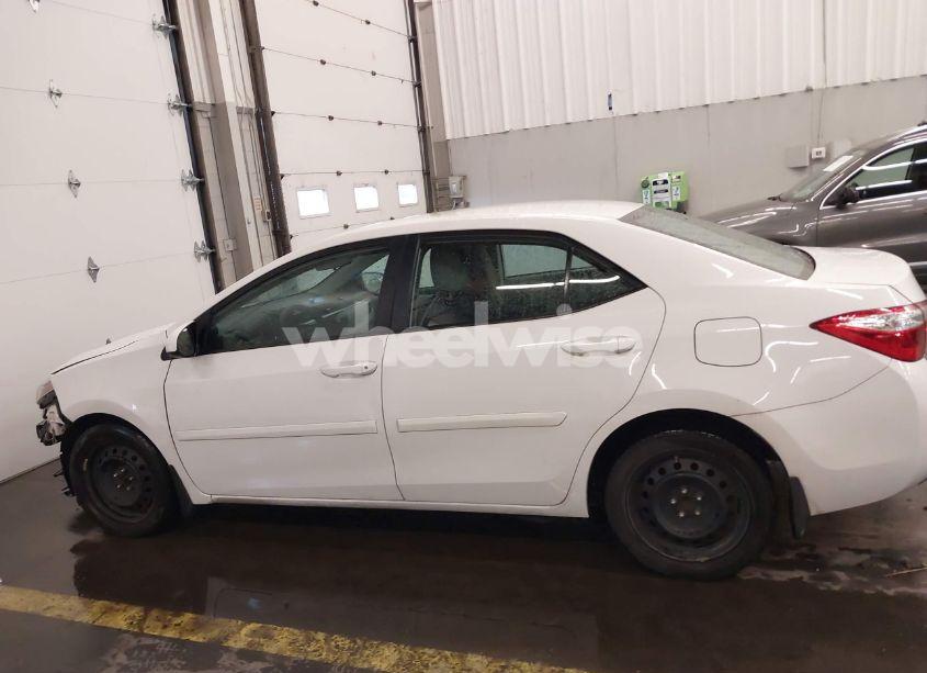 Photo 15 of 2016 Toyota Corolla LE (VIN 2T1BURHE0GC500452)