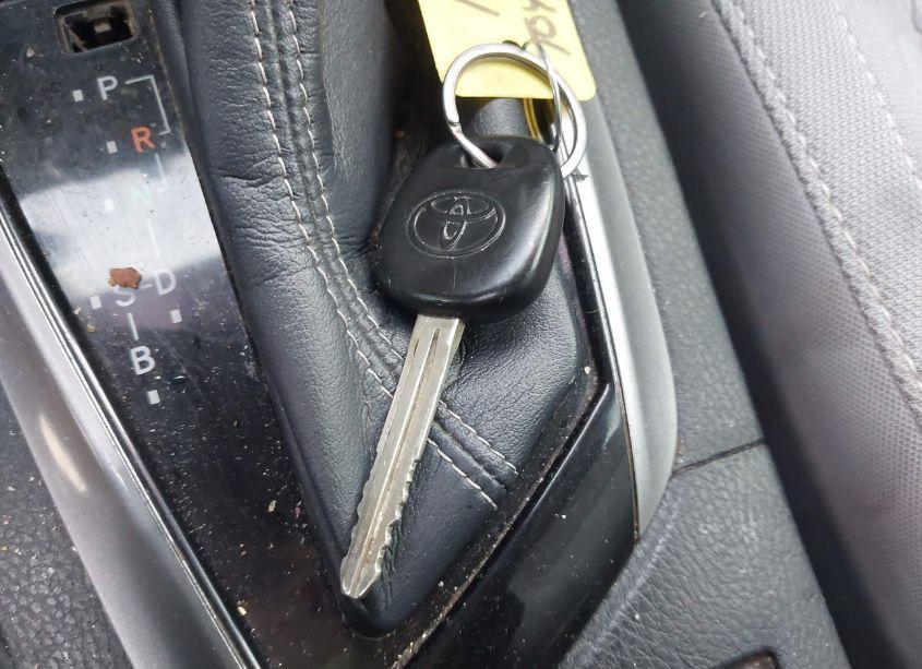 Photo 11 of 2016 Toyota Corolla LE (VIN 2T1BURHE0GC506297)