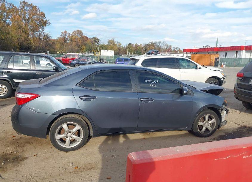 Photo 13 of 2016 Toyota Corolla LE (VIN 2T1BURHE0GC506297)