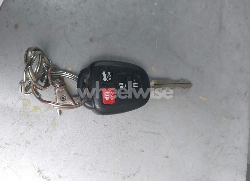 Photo 11 of 2016 Toyota Corolla LE PLUS (VIN 2T1BURHE0GC548579)