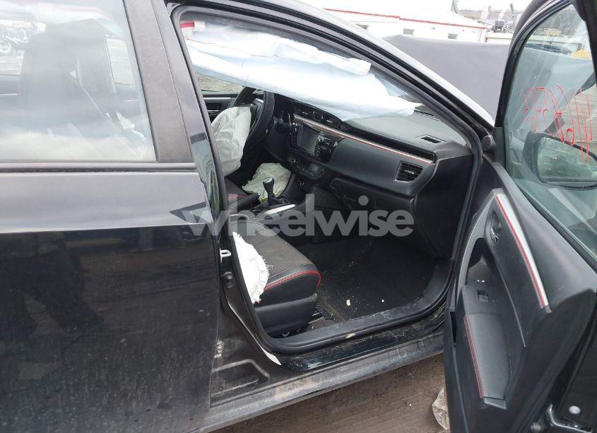 Photo 5 of 2016 Toyota Corolla S W/SPECIAL EDITION PKG (VIN 2T1BURHE0GC548582)